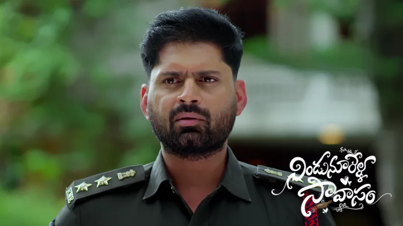 Amarendra Forbids Yadamma from Helping Manohari