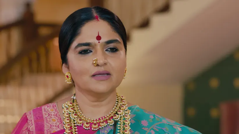 Amarnath Goes to Deliver the Loan Money