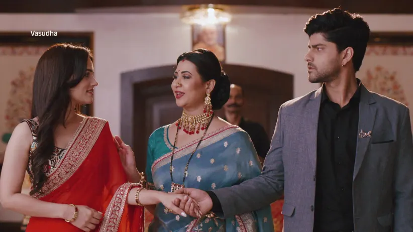 Will Devansh Turn His Back on Vasudha? - Vasudha - Promo