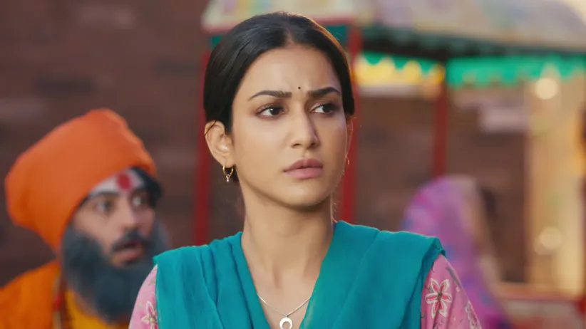 Siddhu Disguises as an Ascetic and Meets Sneha