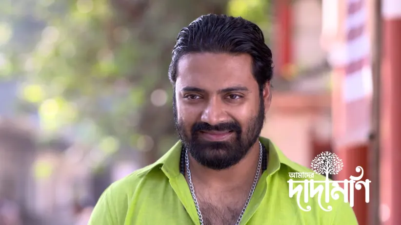 Parthasarathi Invites Someshwar to the Wedding