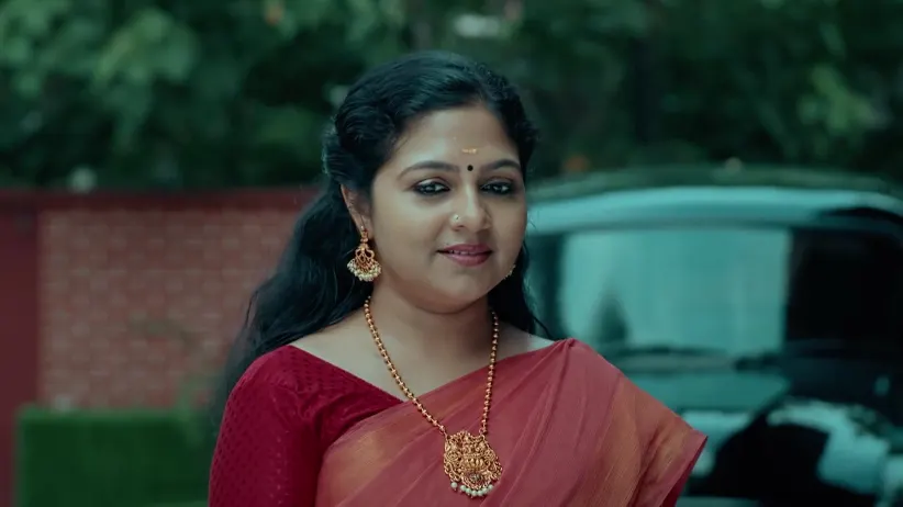 Urmila Challenges Padmavathy