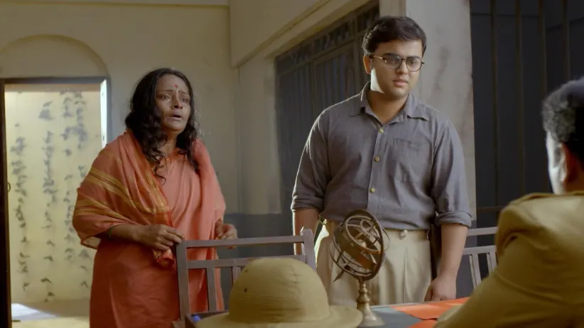 Meera Slaps Laxmibai