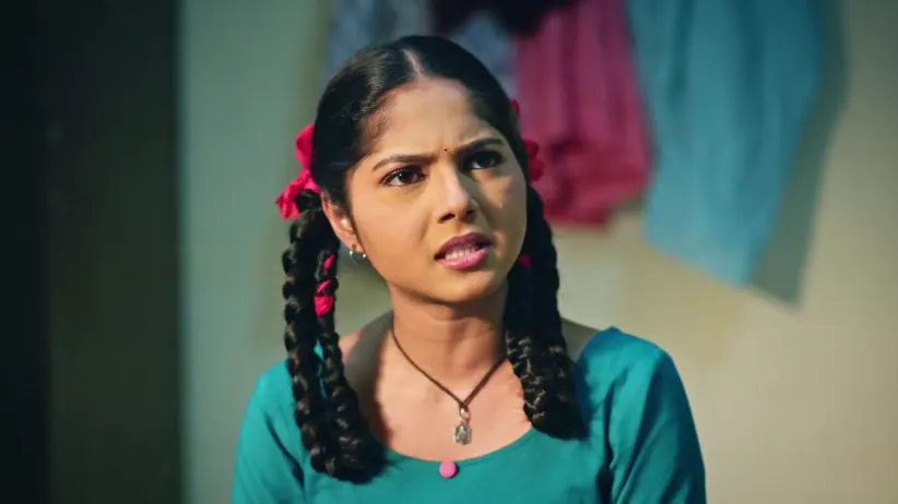 Kamini Enquires about Gauri and Her Daughter