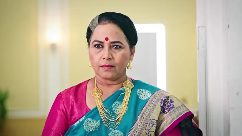 Taarini Comes to Stay with Kamali - Kamali