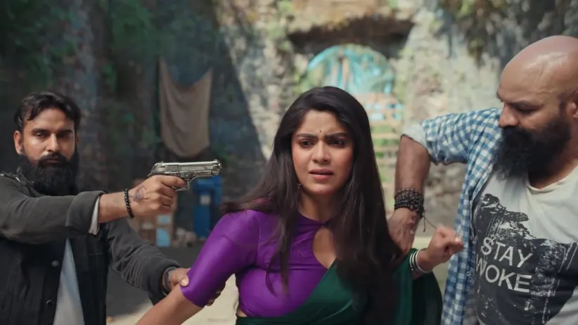 Maya's Daughter Gunjan Is Kidnapped