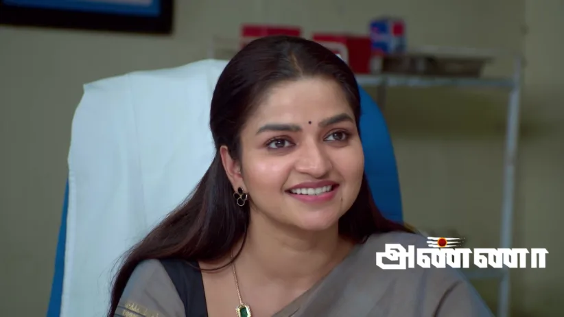 Bharani and Shanmugham Share a Romantic Moment