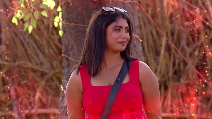 New faces Bring Shocking Twists - Halli Power - Promo