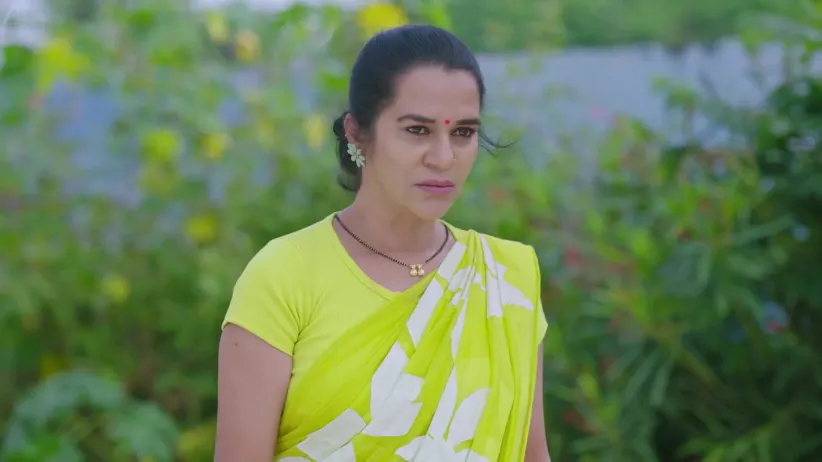 Shourya Thanks Anu for Rescuing Him