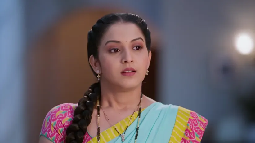 Dadasaheb Tells Maya to Visit the Doctor - Tula Japnar Aahe