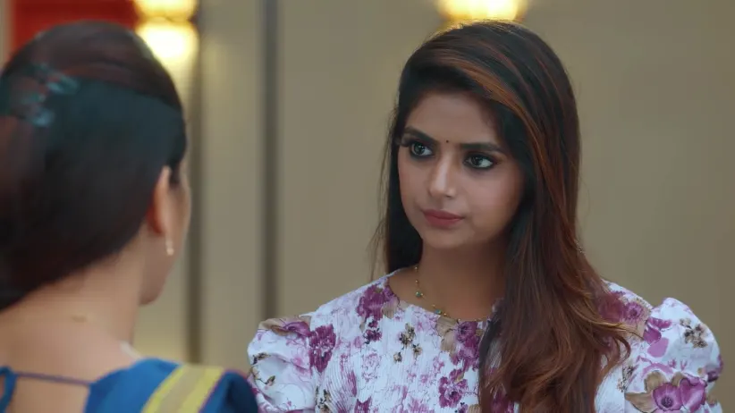 Isai Gives a Fitting Reply to Sreeja - Paarijatham