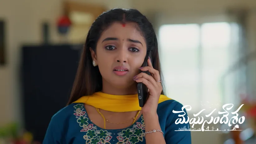 Gagan Catches Bhoomi off Guard