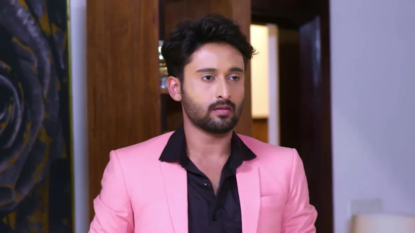 Soundharya Tries to Slap Aryan