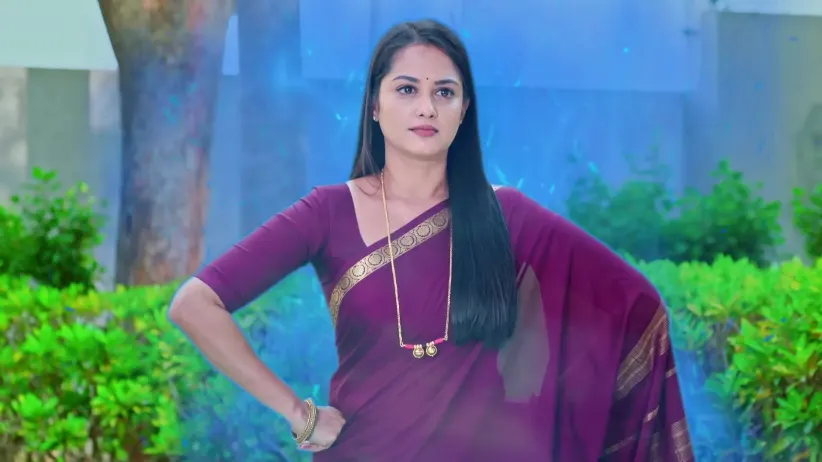 Sharath and Durga Pretend to Be Friendly