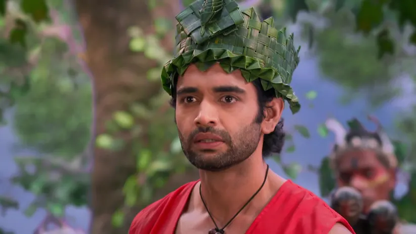 Adityanarayan Escapes Kusumpur Palace in Disguise