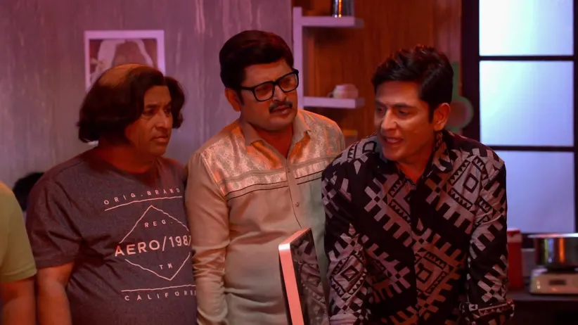 Vibhuti Extorts Money from Anita for Betting