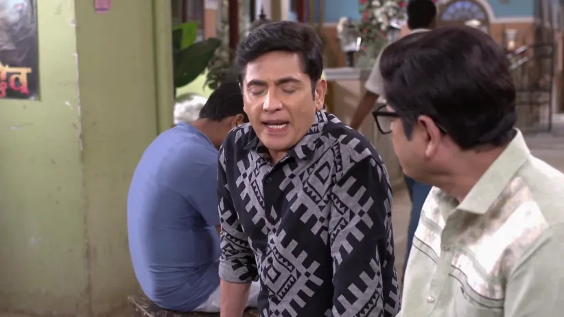 Vibhuti Convinces Tiwari to Gamble - Bhabi Ji Ghar Par Hai