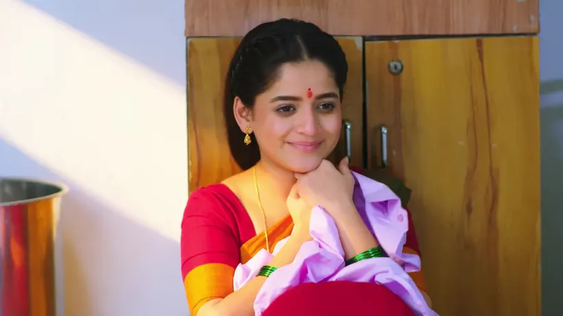 Paaru Feels Helpless - Paaru