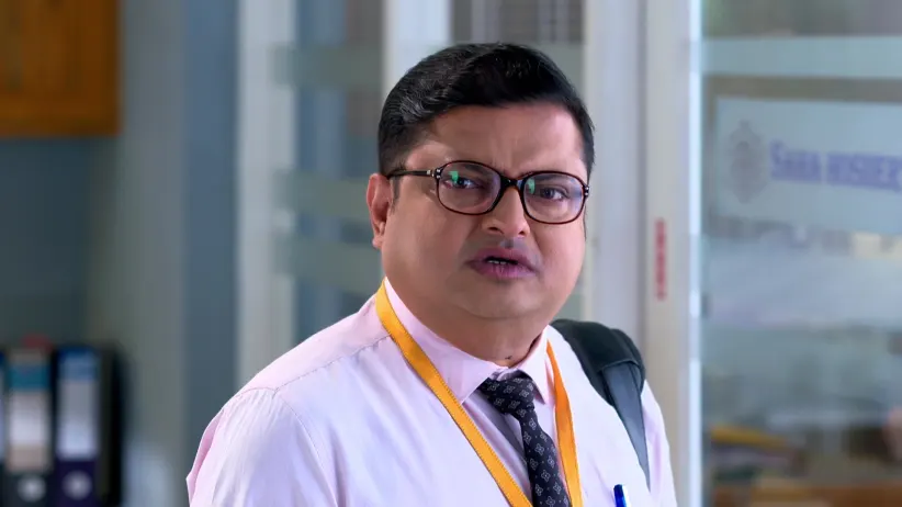 Aahir Leads an Operation at Thappad Baba's Ashram