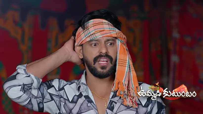 Sowmya Reveals Her Identity to Ananya