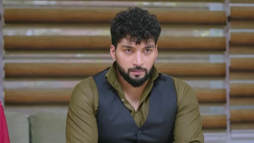 Shourya Worries about Laddu - Rajakumari