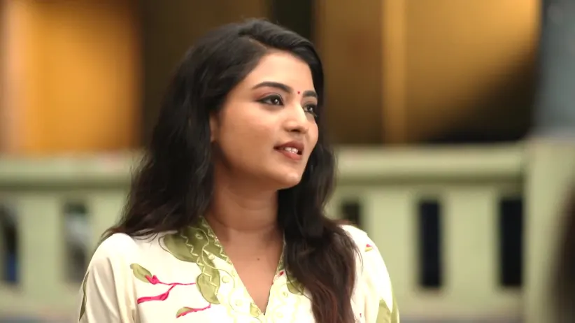 Kudumbashree Sharada - December 02, 2025 - Webisode