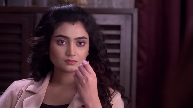 Divya Manipulates Durga - Jagadhatri