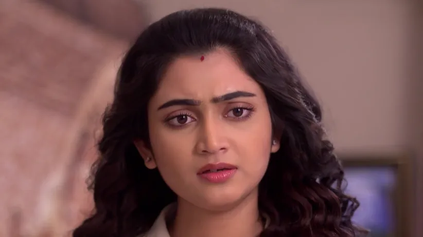 Divya Shows Support to Durga - Jagadhatri