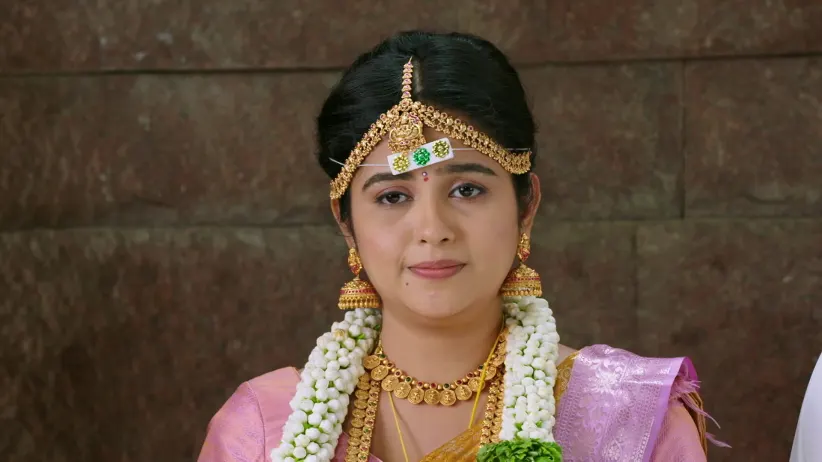 Madhuri Threatens Laddu