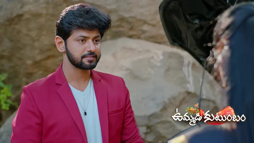 Darshan Saves Sharanya from Sowmya’s Goons