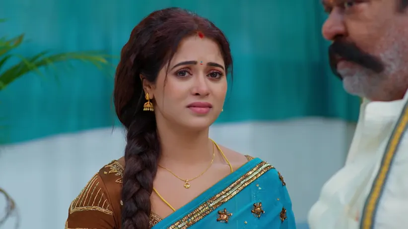 Keerthi Pleads with Tulasi to Save Her