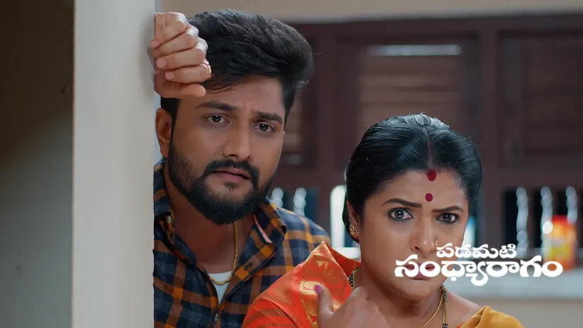 Raghuram Protects Ramalakshmi from an Ox