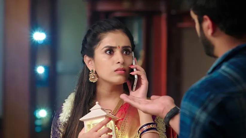 Radhika's Dream Leaves Her Scared