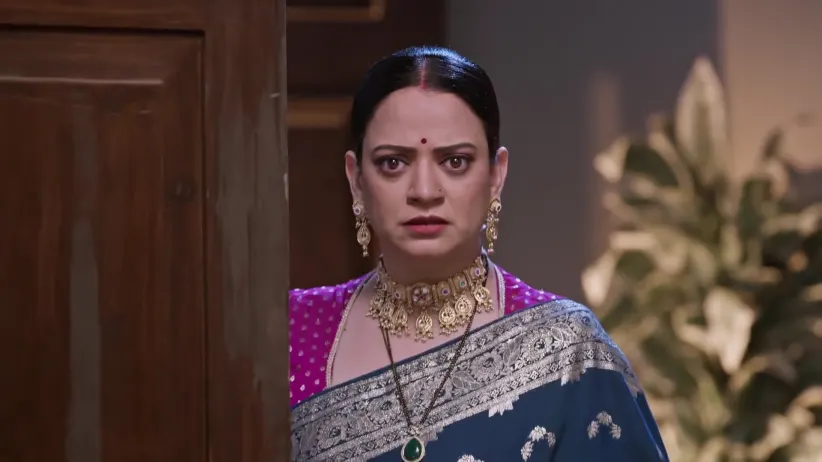 Atharva Expresses His Feelings to Meera