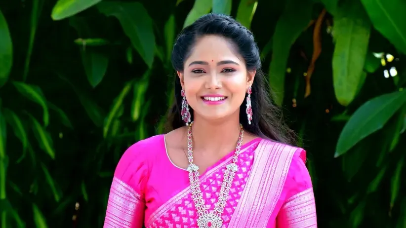 Akhila Hears Arundhati's Voice