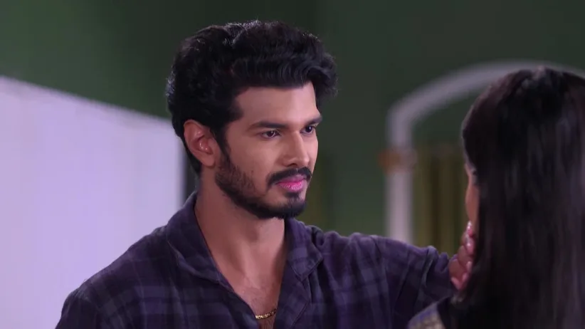 Mani's Request for Abhi - Tu Khara Mun Chaai