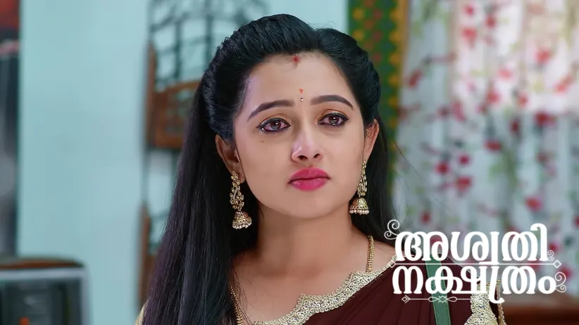 Avani Decides to Leave Sujatha's House