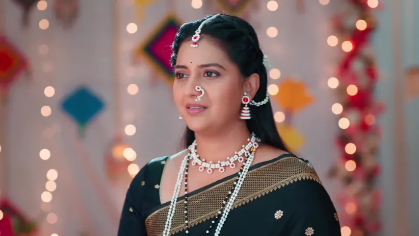 Arpita Instigates Adhira