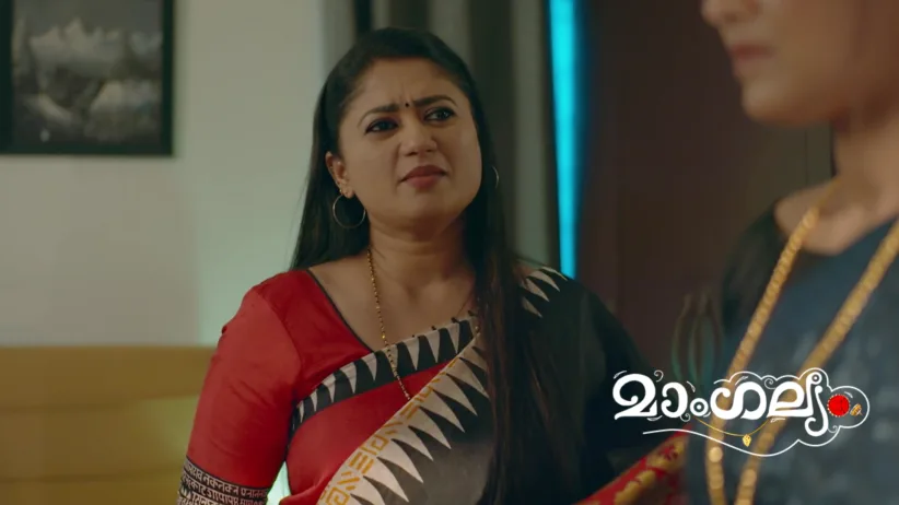 Shishira Sends Archana into Gokul's Room