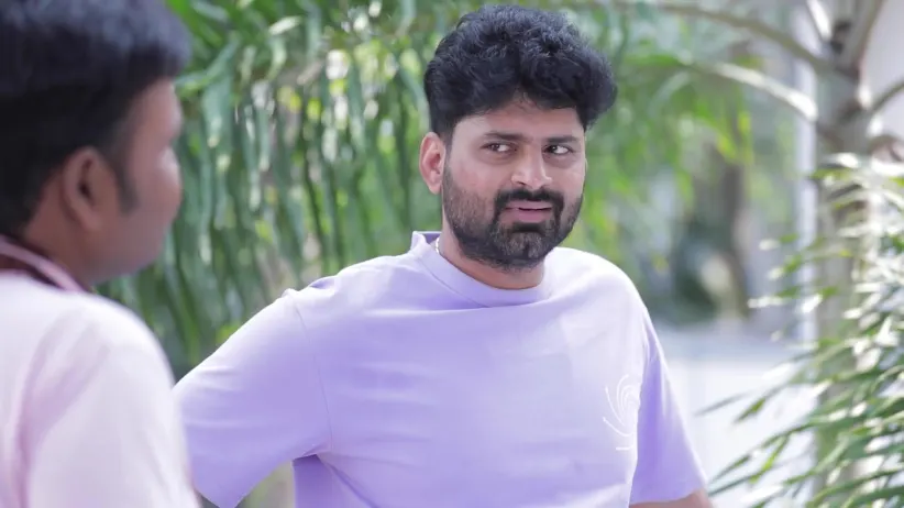 Bharathi's Possessiveness Pleases Aadhi