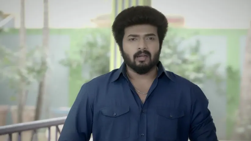 Karthikeyan Learns about Chandrakala's Deceit