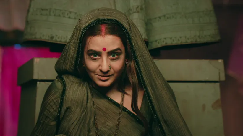 Angoori Removes the Mansion’s Raksha Kavach