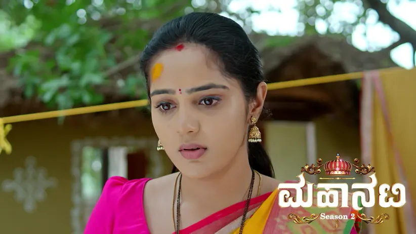 Ananda Bhairavi Tries to Attack Ananya