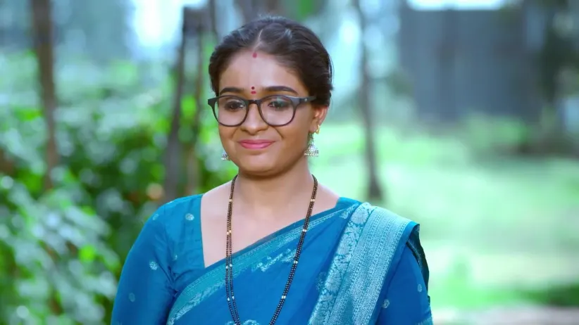 Chirag Silently Saves Deepa from a Snake - Brahmagantu