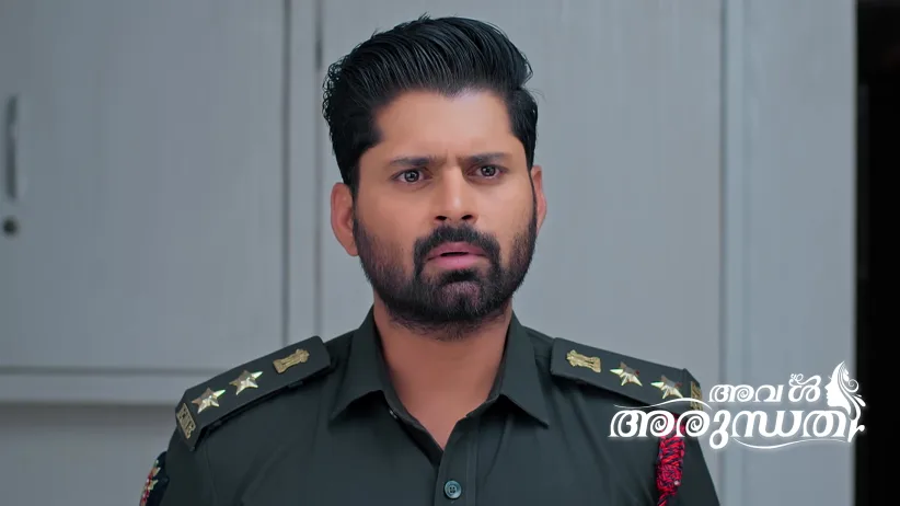 Amritha Embraces Parvathi