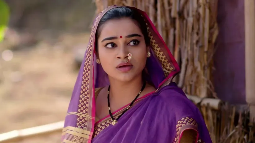 Malini Observes the 'Vaibhav Laxmi Vrata'