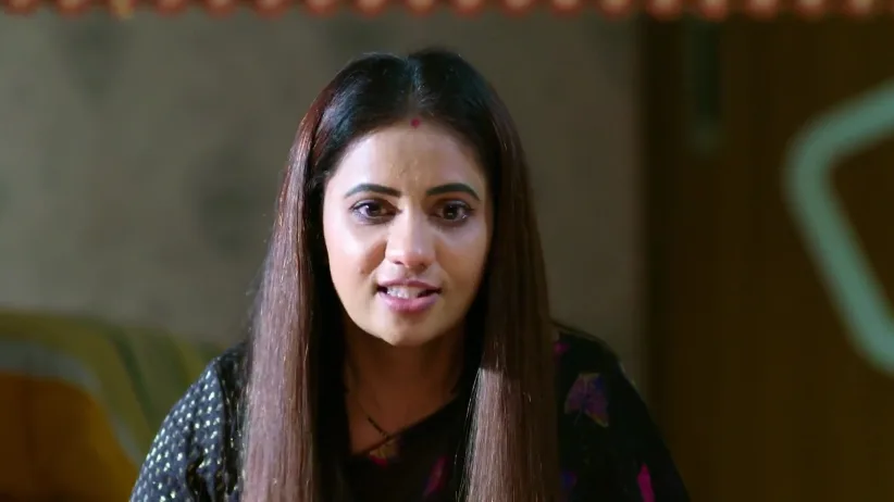 Rajshekhar Learns Soundharya's Truth