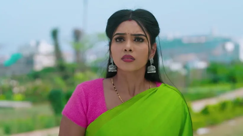 Dharmendra Confronts Gouthami over Her Secret