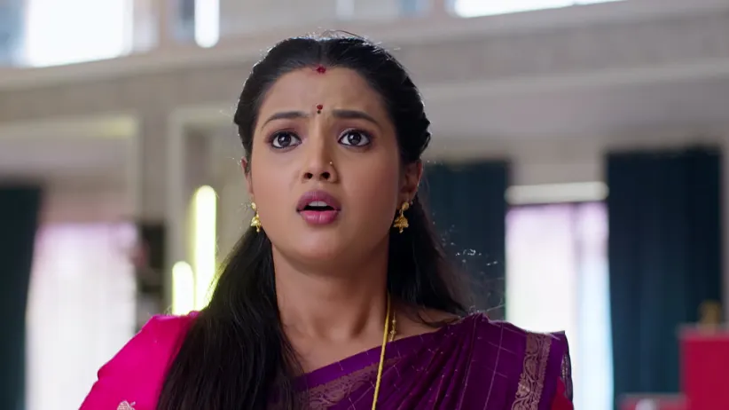 Vijayendra Asks Paru to Leave