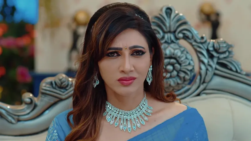 Priyamvada Lashes out at Lakshmi